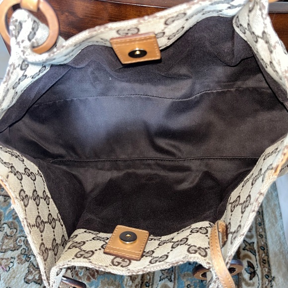 Gucci Beige and Brown Shoulder Bag - Picture 9 of 16